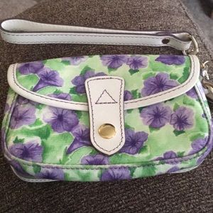 Dooney & Bourke wristlet